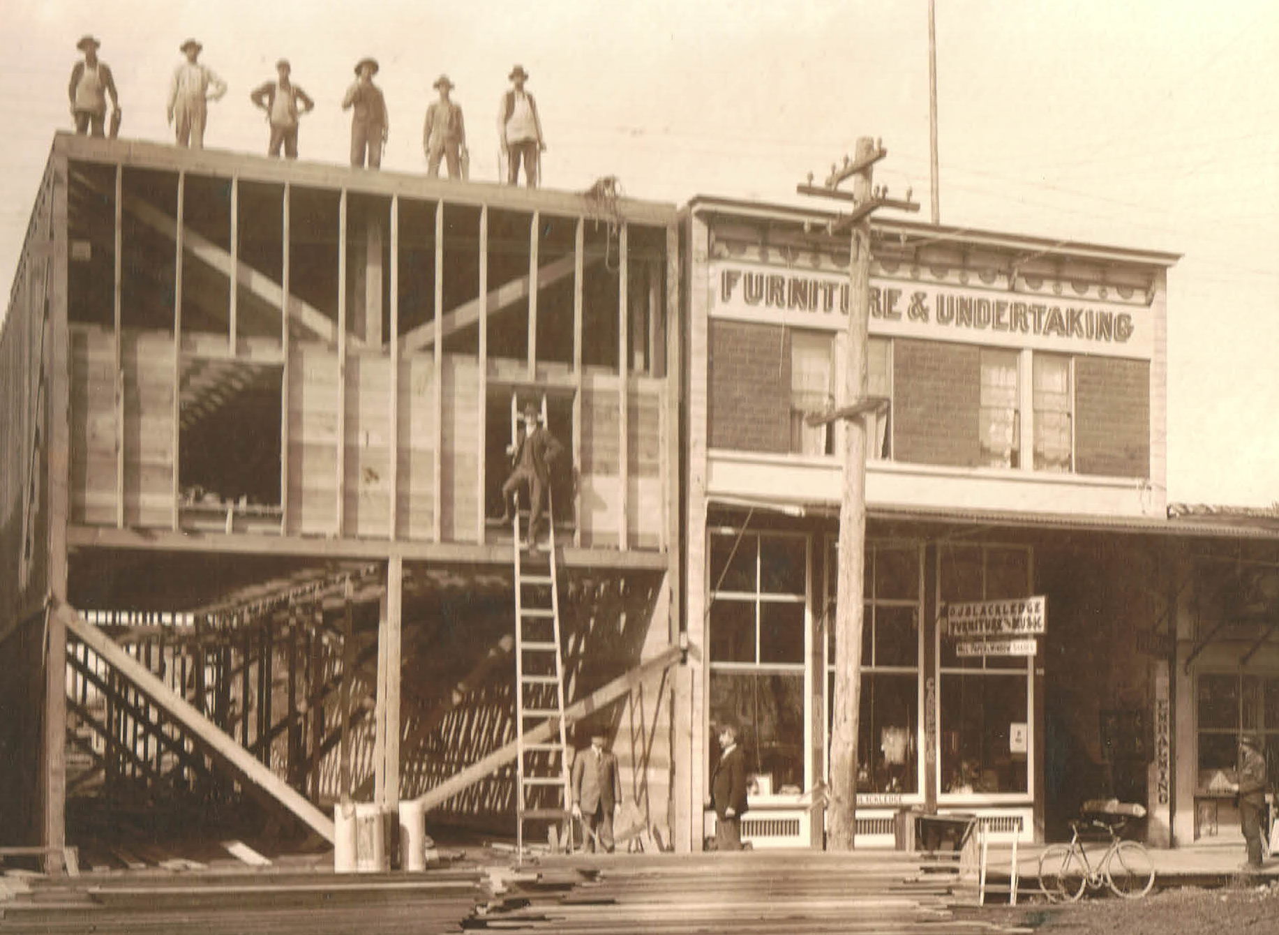 Store addition 1923